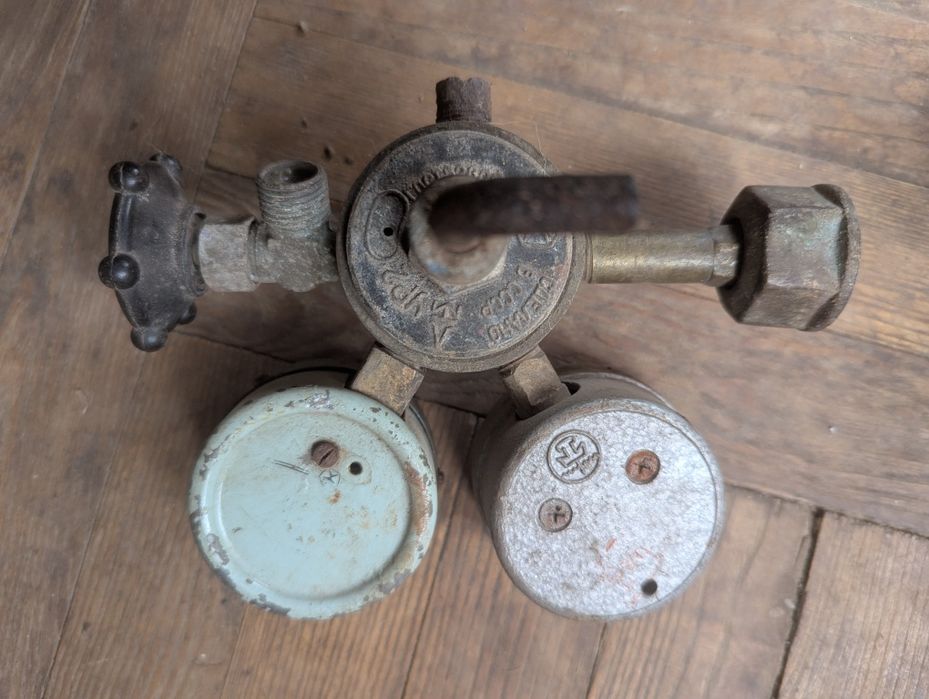 Редуктор  УР2 2шт.