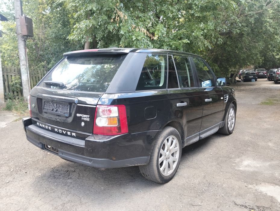 Ренж ровер     .
