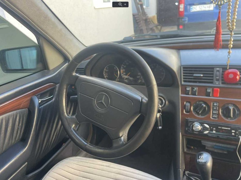 Mercedes-Benz C-Class 1995
