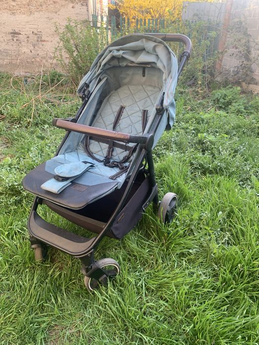Коляска фірми bravo