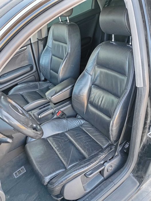 Audi A4 B6 - Na części - Drzwi / maska / błotnik / klapa / lampa/ inne