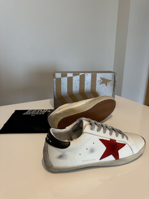 Golden    Goose