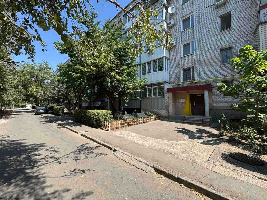 Продаю приватизований гараж 24 метри на Південній, р-н ПТЗ. ц1