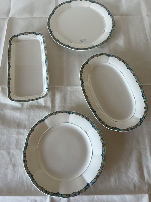 Вінтажний посуд Новий колекція  IZMIR V&B