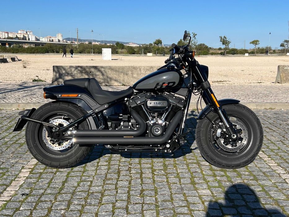 Harley Davidson Fat Bob 114, c/ Vance and Hines c/ nova