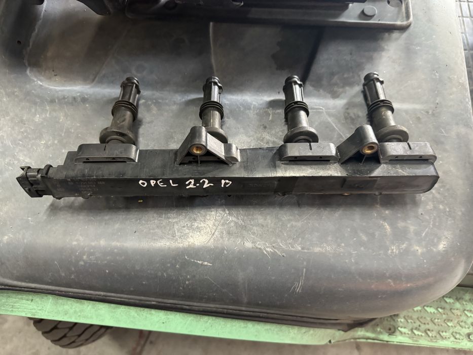 Катушка, модуль зажигания Opel Vectra C 2.2, 0221503469