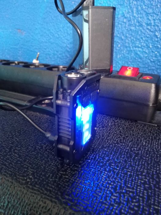 Lanterna Multifunções