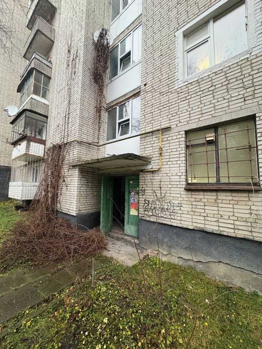 Оренда нежитлового приміщення біля ринку "Балатон", вул. Мазепи