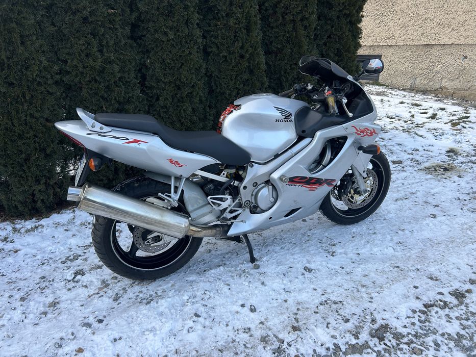 Honda cbr 600 f4i mozliwy transport