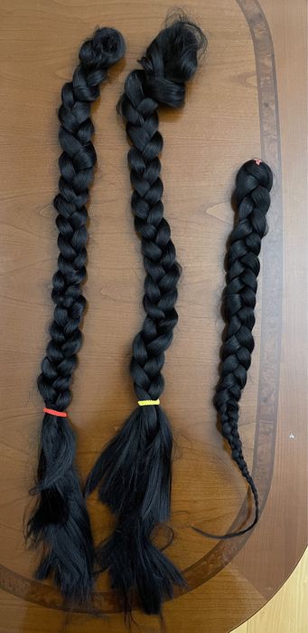 Косички, волосы искусственные.