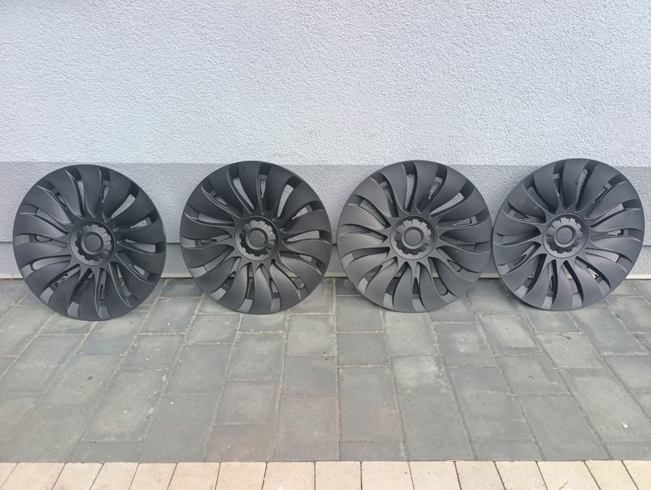 ковпаки tesla model Y R19