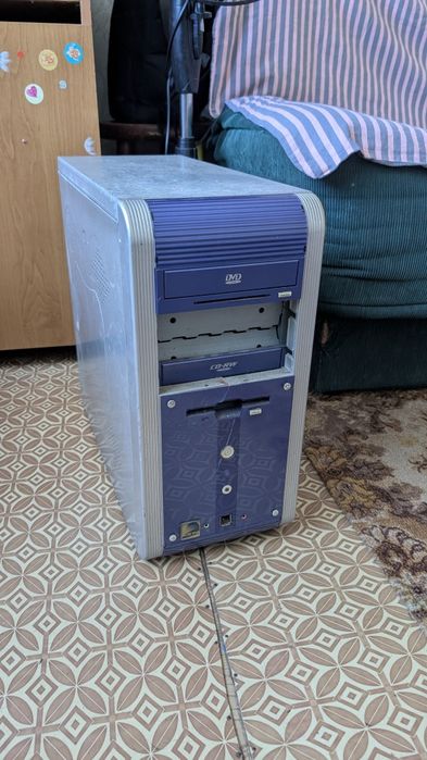 Робочій комп'ютер на 775 сокеті