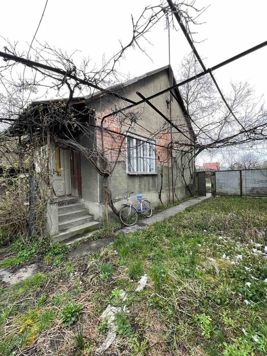 Продається будинок в м. Тячів