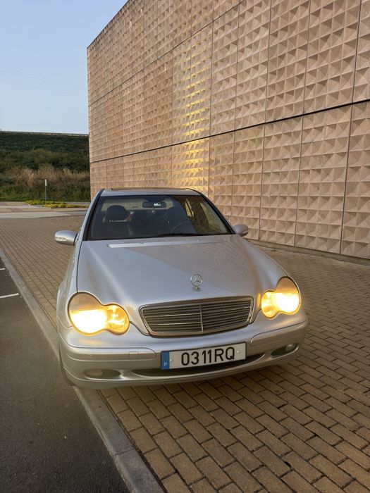 Vendo mercedes c200