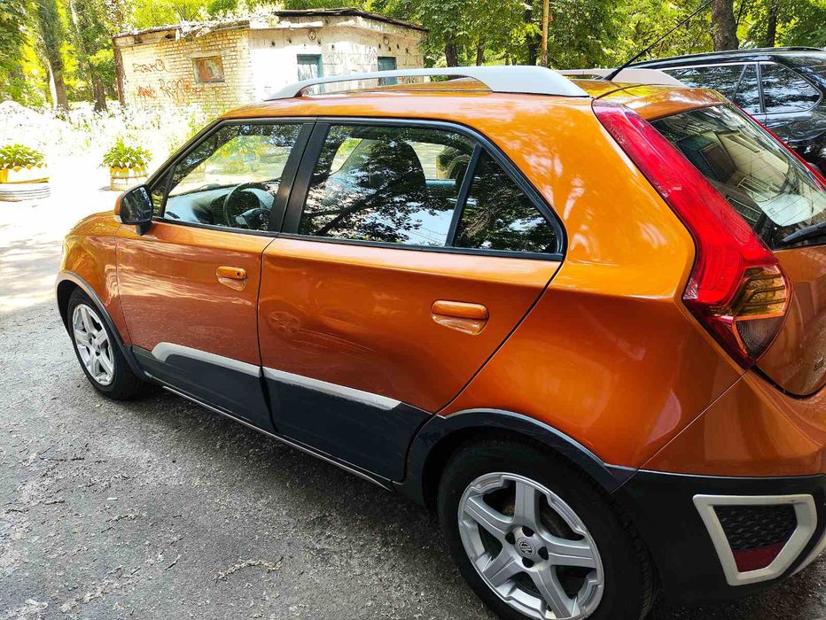 Продам автомобіль MG 3  CROSS