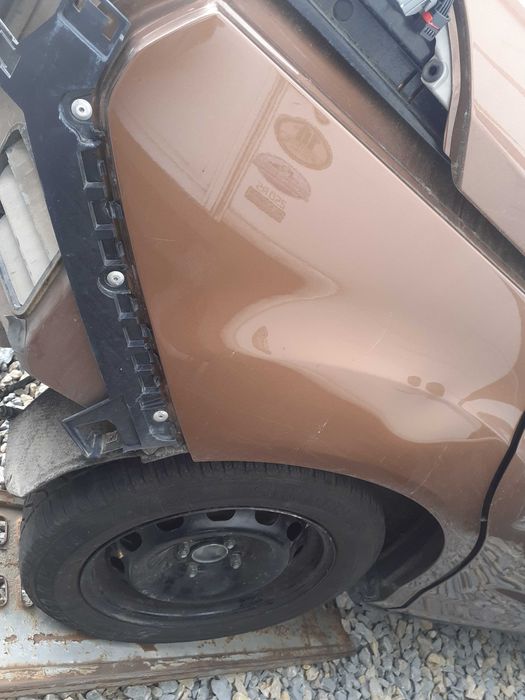 Tylny błotnik Ford B-Max