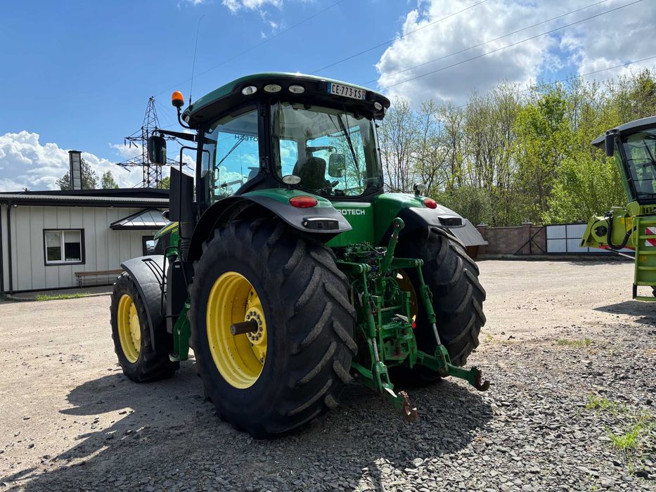 John Deere 7200R
