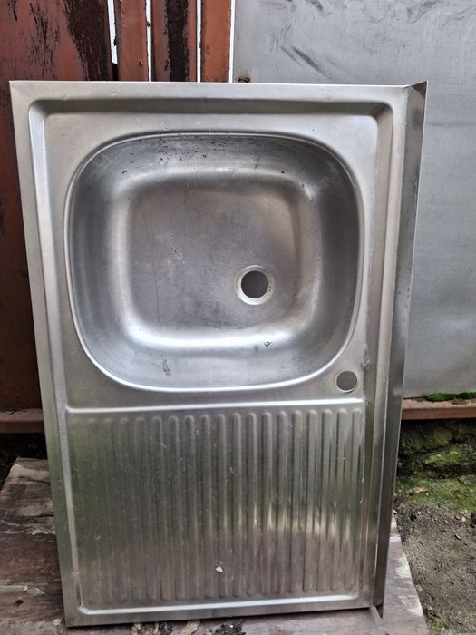 Мийка на кухню з нержавійки