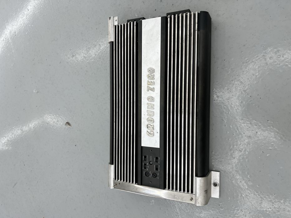 Ground Zero GZTA 2500TX + subwoofer JL Audio – mocny zestaw car audio