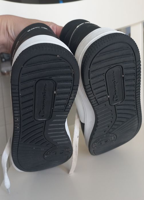 Кросівки Champion 42 р