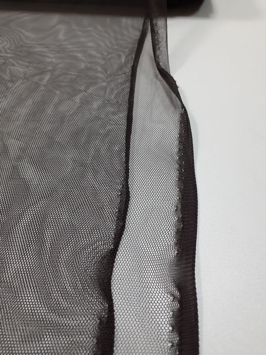 Tiul ciemny brąz szer.150 cm.
