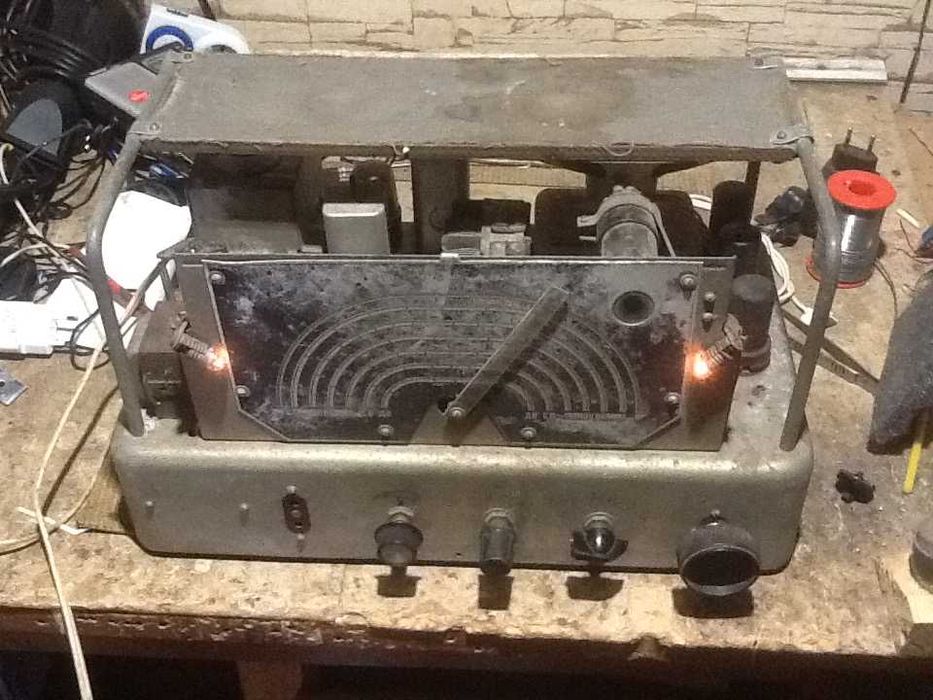 радио  ТПС -54   приёма  нет  = СВЕТИТСЯ =