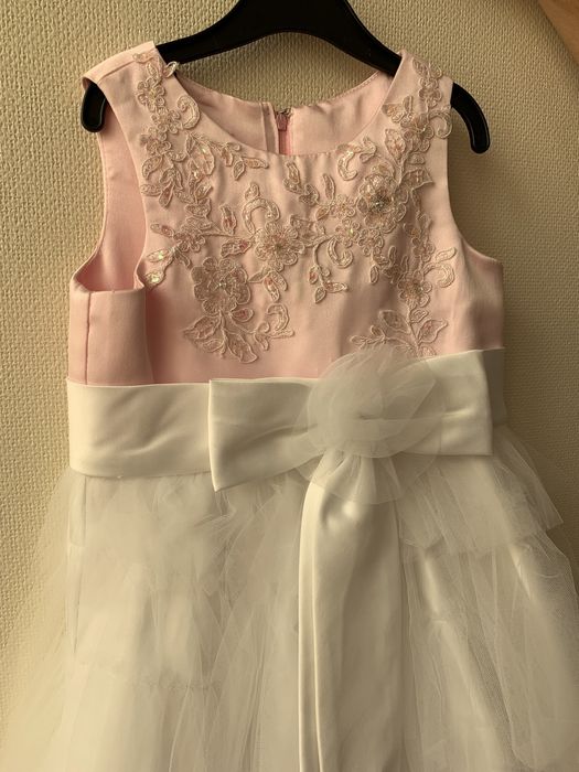 Vestido cerimónia criança 6 e 8 anos