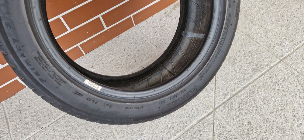 Opony Michelin Primancy 3 r 215/45/16