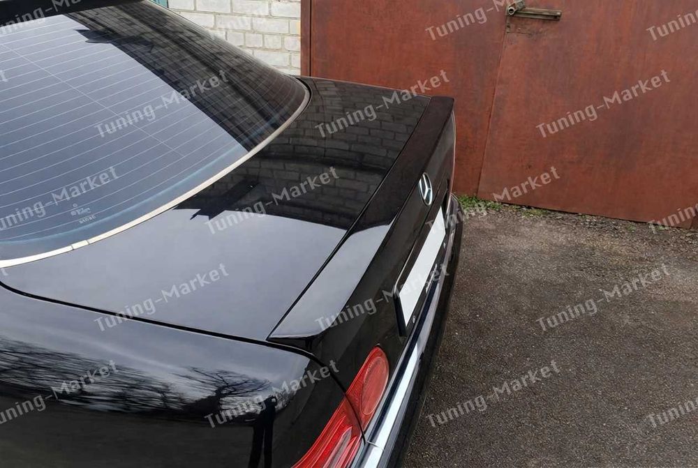 Лип спойлер сабля AMG на багажник Мерседес 210, Бленда Козырек на заднее стекло Mercedes W210, Накладки на фары реснички