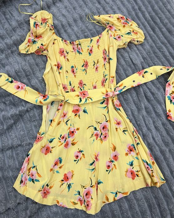 Комбінезон з шортами bershka