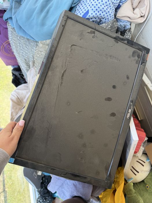 Монітор від компʼютера