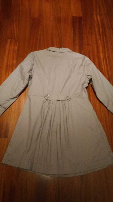 Gabardina da marca Zara. Nova.