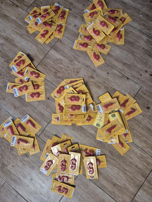 Świeczki urodzinowe