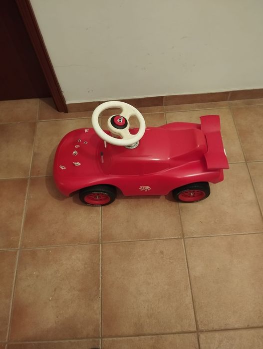 Carros brinquedos