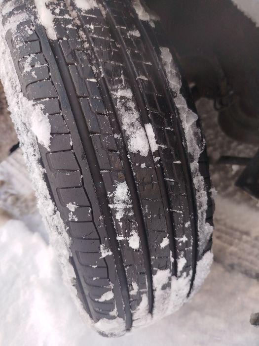 Авто Легковий автомобіль