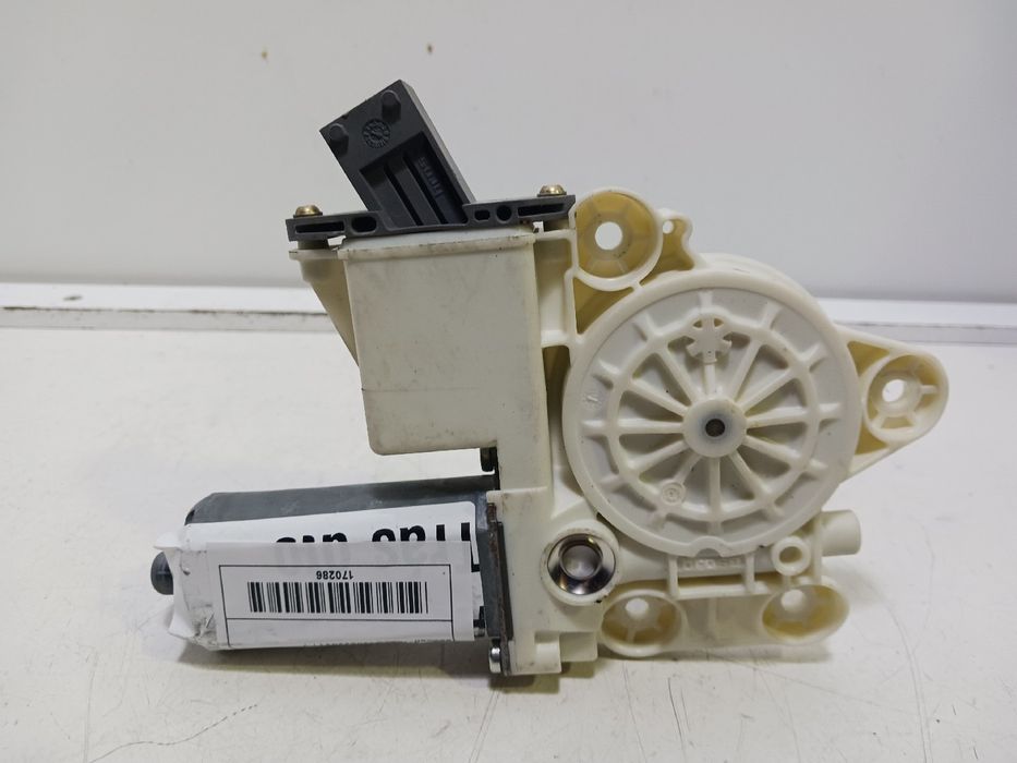 Motor vidro trás direito TOYOTA Avensis Liftback (_T25_)
