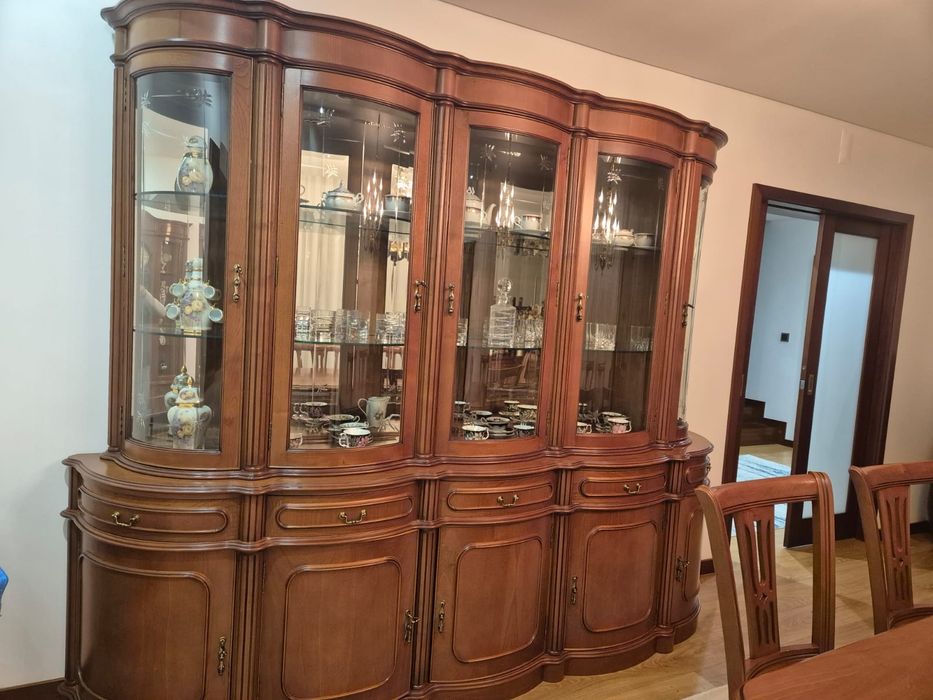 Móvel sala com vitrine