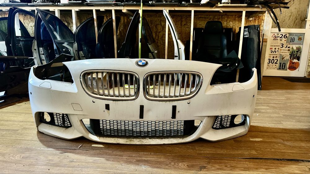 Передній бампер на BMW 5 F10 M стиль