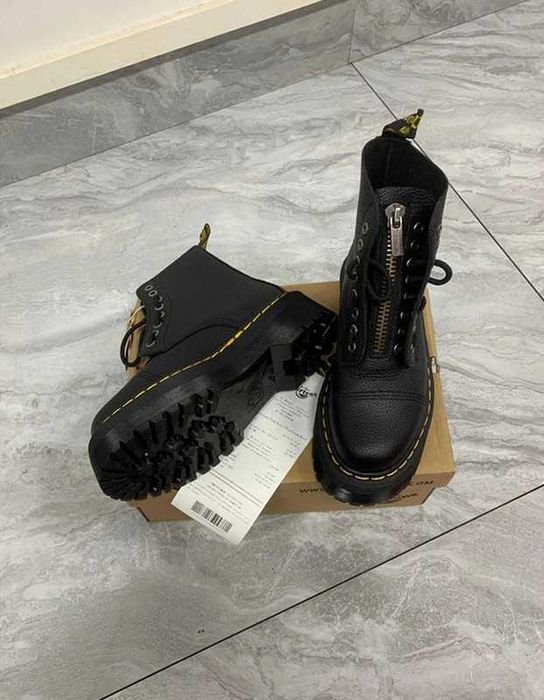 Dr. Martens Jadon Platform Boots Black Smooth Leather R.38