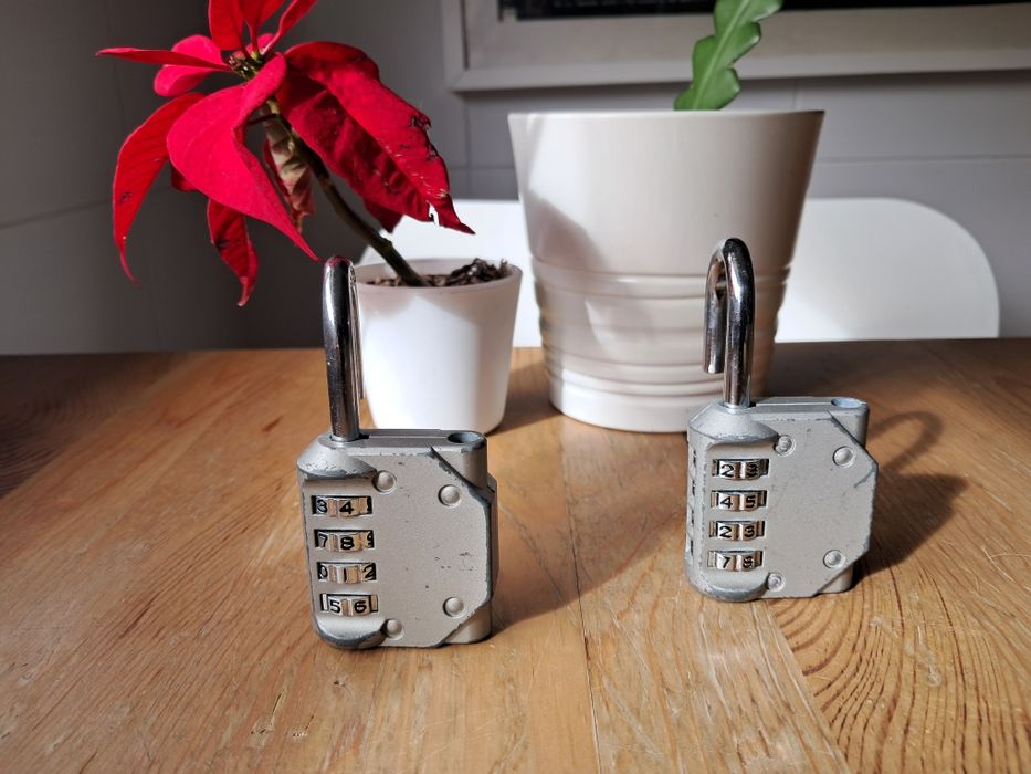 4-Digit Code Padlocks Holmes Place424834223089264641