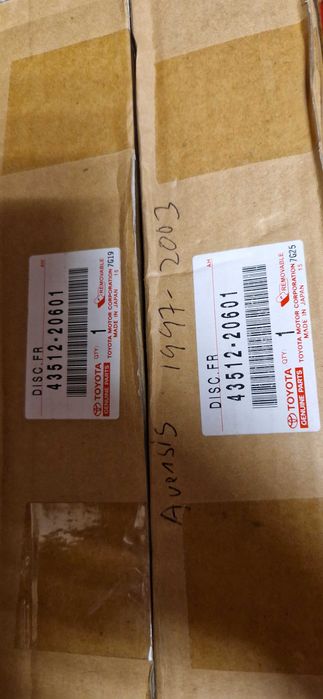 Tarcze hamulcowe przednie Avensis - oryginał Toyota