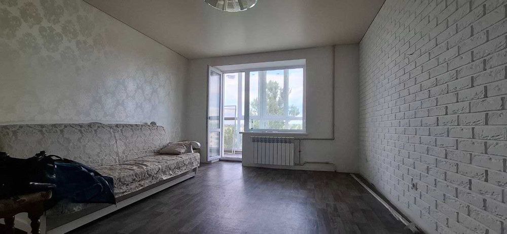 Продается 3-х комнатная квартира, район ЖД Вокзала.