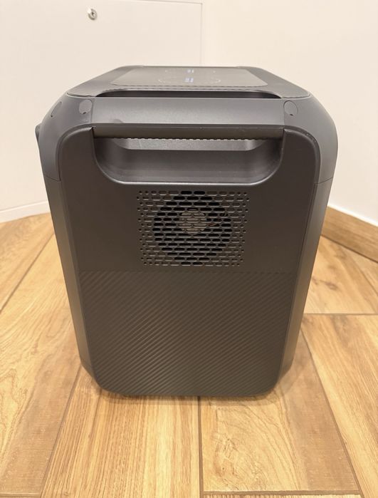 Продам зарядну станцію BLUETTI AC200MAX.