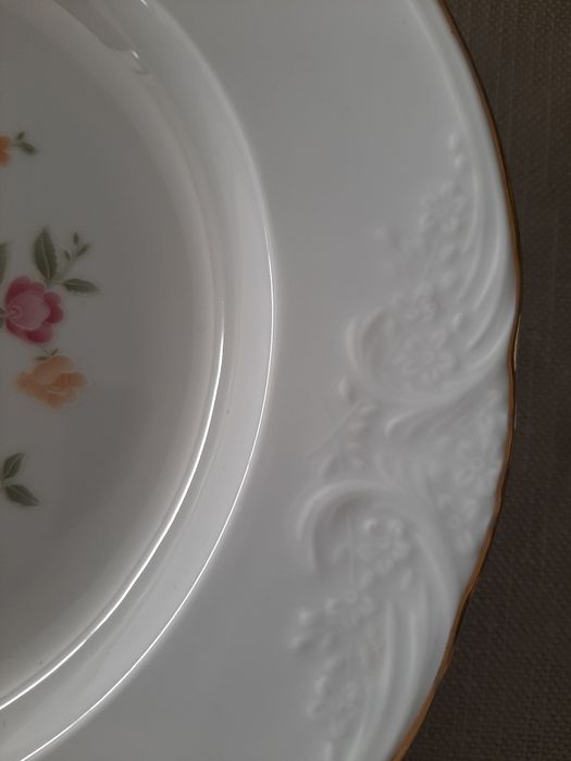10 Pratos de Porcelana Batalha