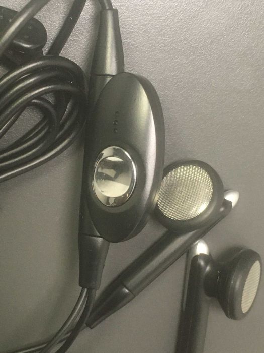 Оригинальная гарнитура от Samsung SGH-X820.