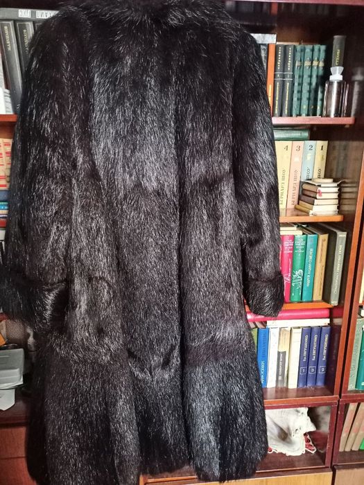 Шуба из волчьего меха