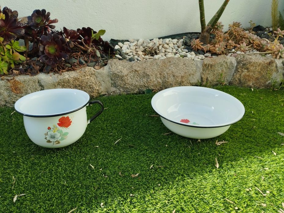 Bacia e penico de esmalte