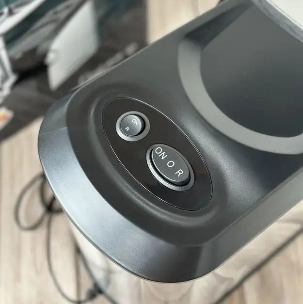 Електрична м'ясорубка з нержавіючої сталі