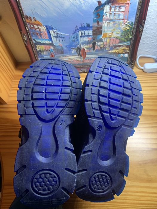 Дитячі кросівки