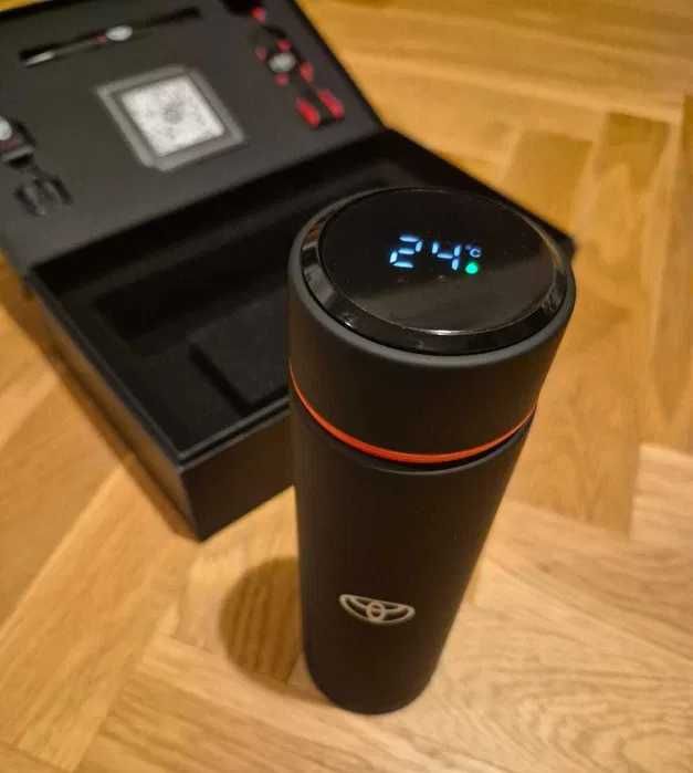 Termos / kubek termiczny Toyota + dodatki